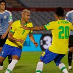 Brasil se impone tras vencer a Uruguay 2-0 en el estadio Centenario
