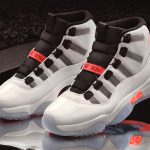 Presentación Air Jordan XI con cordones automáticos